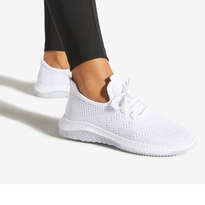 NWT - Shoe Dazzle sneakers